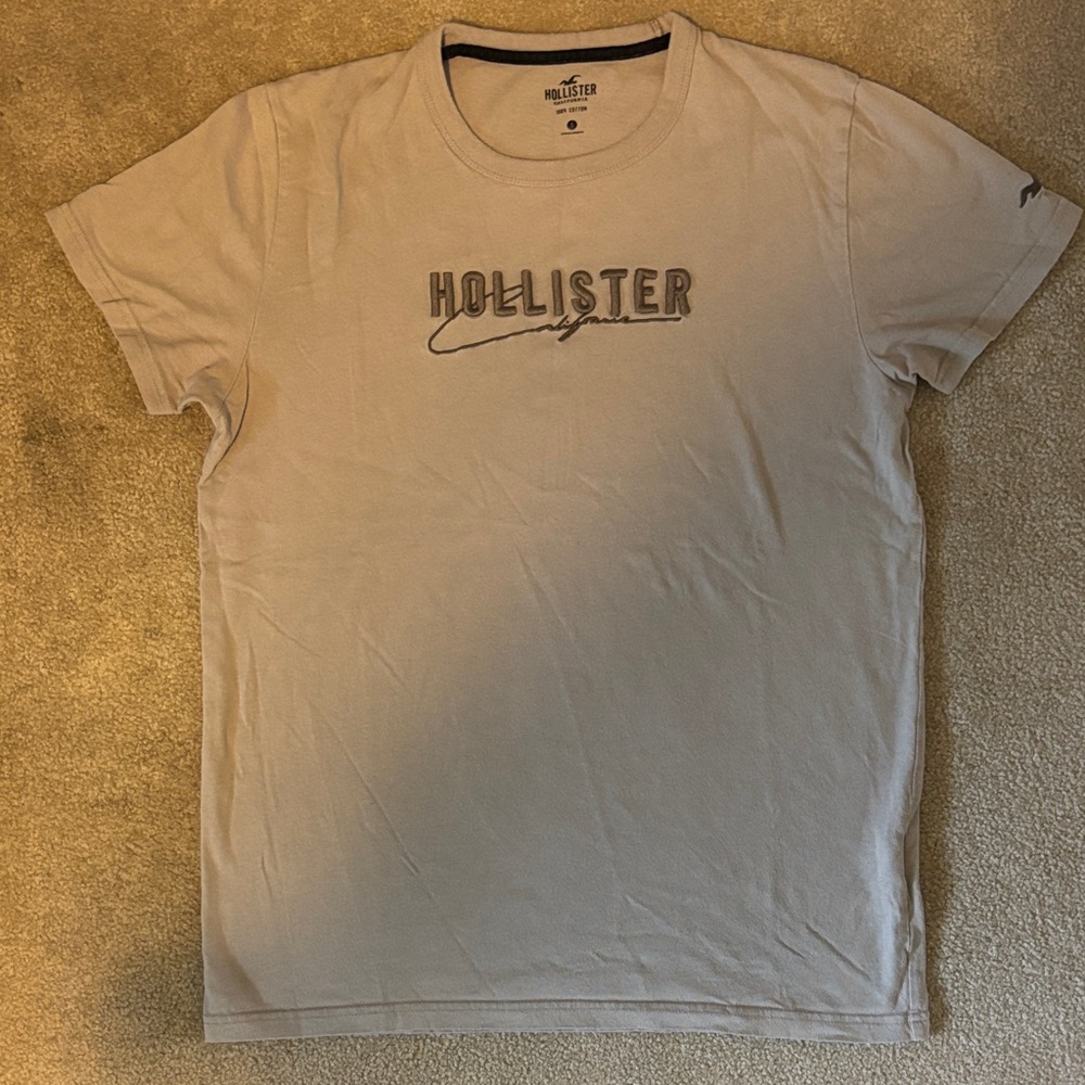 Hollister Men's Light Tan Tee